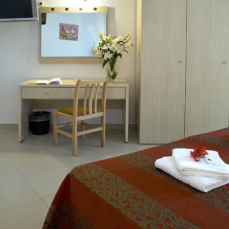ホテル Hotel Porto Koufo 3*