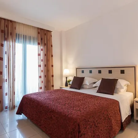 Hotel Porto Koufo ホテル