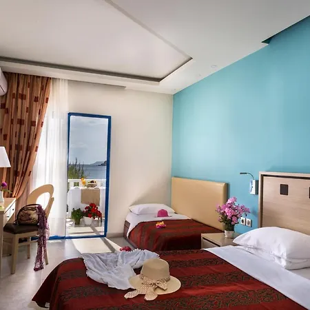 Hotel Porto Koufo 호텔